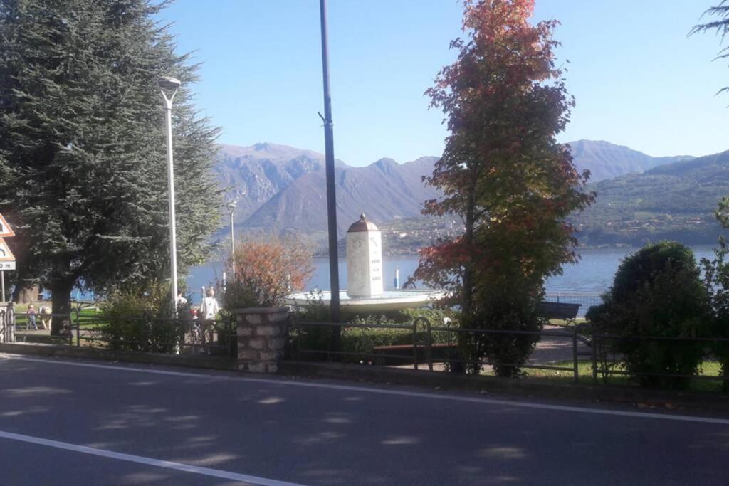 Appartamento Sul Lago D'Iseo Tavernola Bergamasca Ngoại thất bức ảnh