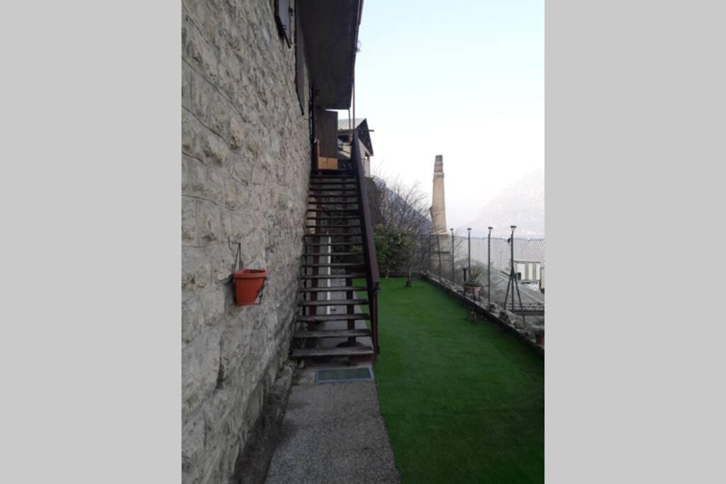 Appartamento Sul Lago D'Iseo Tavernola Bergamasca Ngoại thất bức ảnh